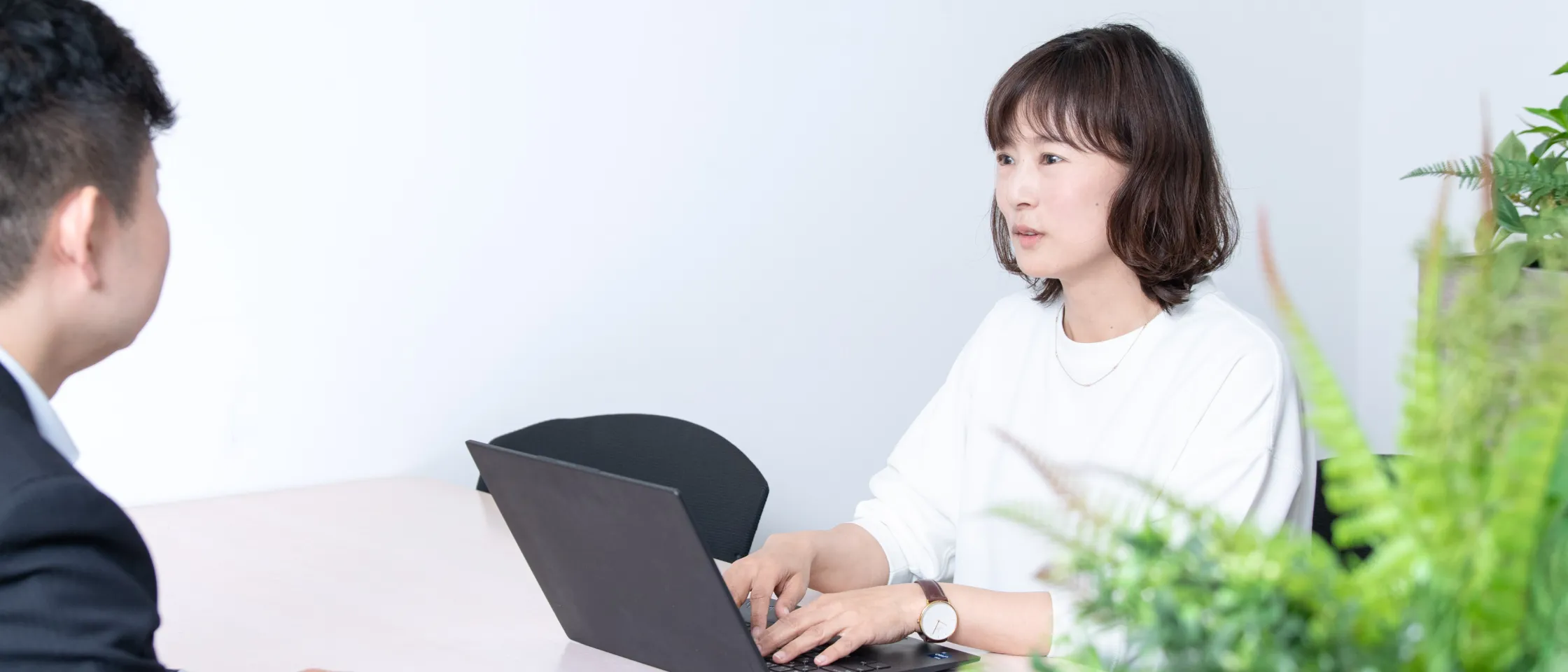 業務に取り組む社員3