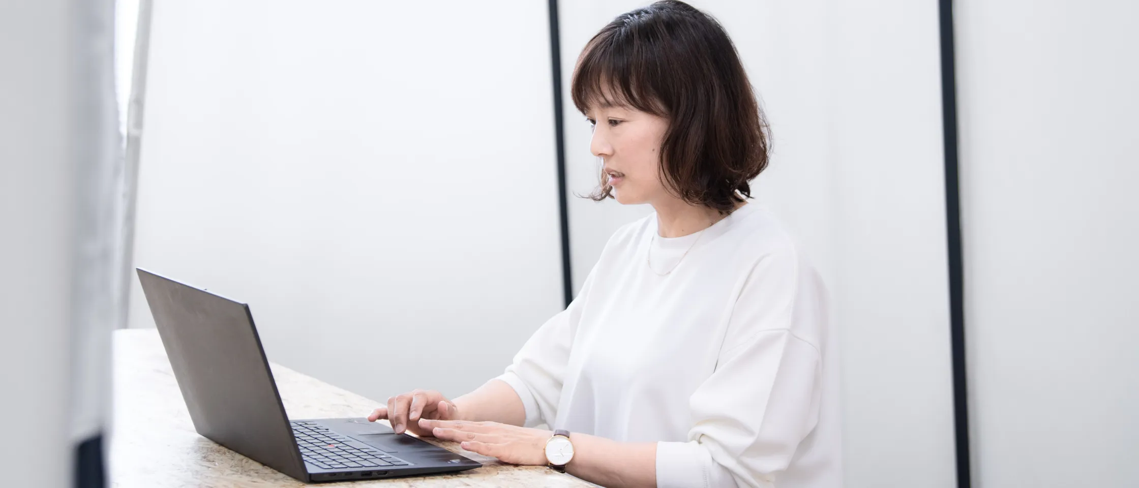業務に取り組む社員4