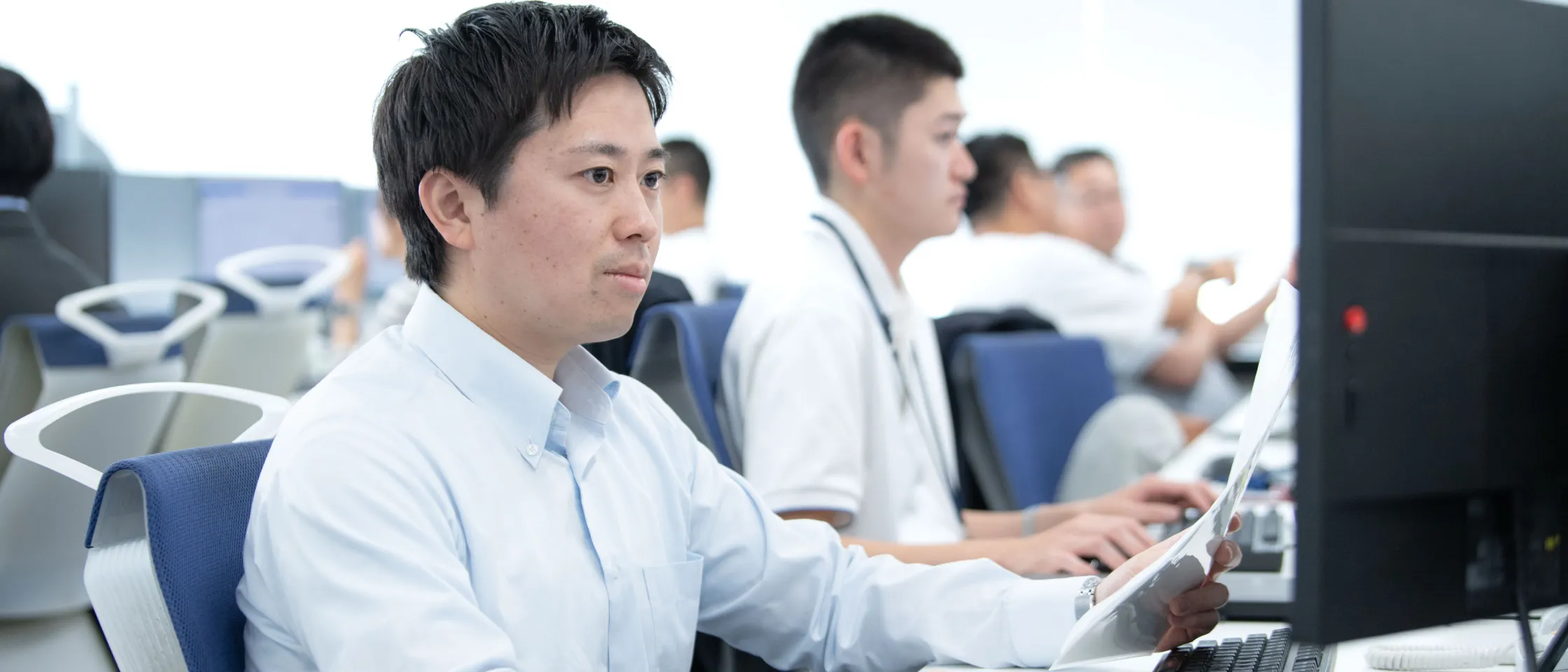 業務に取り組む社員3